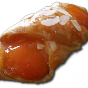 Croissant aux abricots